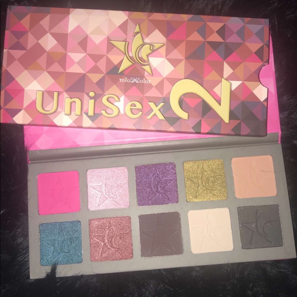 Eyeshadow palette